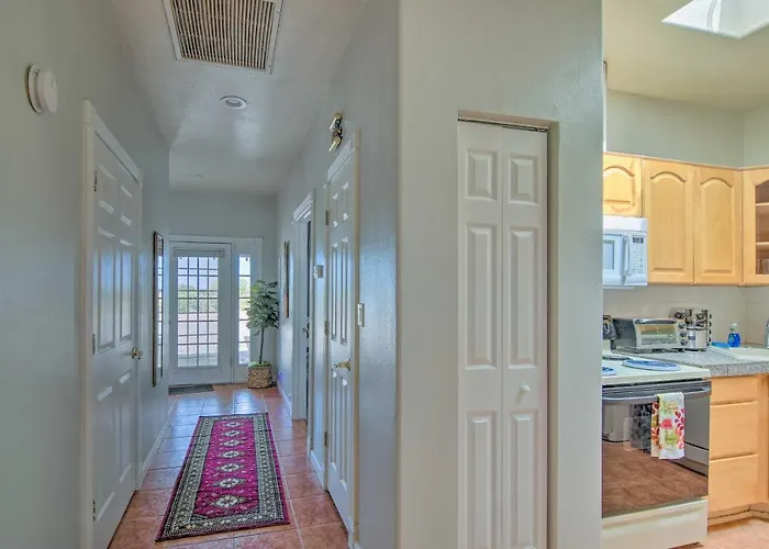 Single-story W/ Patio Space! Apartament Eloy
