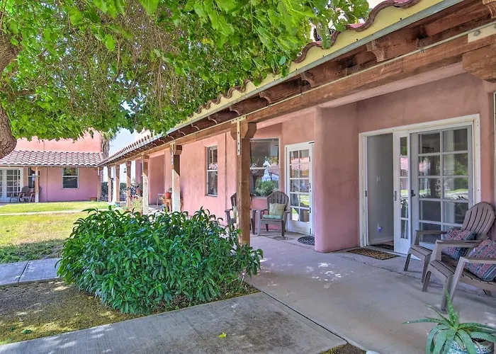 Apartament Single-story W/ Patio Space! *
